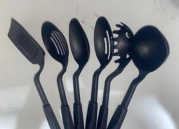 korpice za mafine: 📍Set pribor za kuvanje ✦ 6 komada u setu ✦ Set pribora za kuvanje — 8