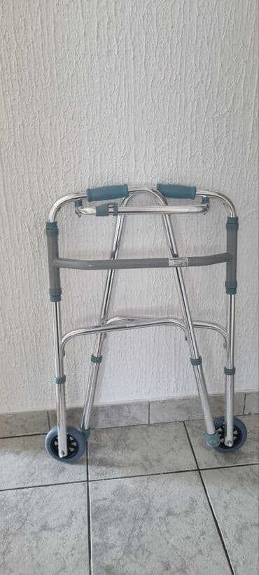 Bandažeri, steznici, korektori: Ortopedsko pomagalo — 1