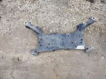 instrument tabla ford focus: PREDNJI TRAP ZA FORD FOCUS OD 2010. DO 2018. GOD. | Prednji trap — 1