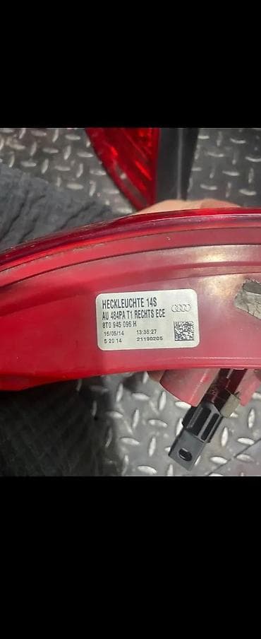 multimedija audi a4 b6: AUDI A5 STOP SVETLO LED 8T0945096H | Audi vagen delovi altina zemun — 2