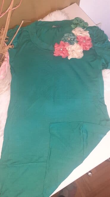 Women's T-shirts and tops: Fashion, M, color - Green — 2