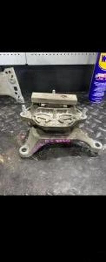 moj auto: AUDI A4 B9 3.0 TDI NOSAC MENAJCA 8W0399156 | Audi delovi ALTINA — 1