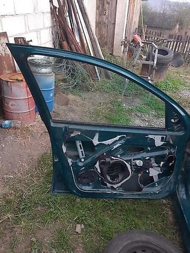 kamera za auto: VRATA ZA PEUGEOT 206 | Vrata za peugeot 206 maslinasto zelena.Imam — 7