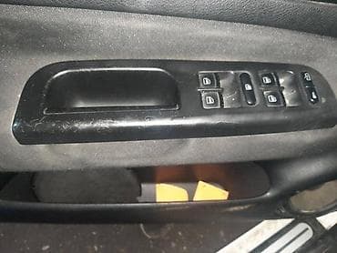presa za nitne: RUKOHVAT ZA VOLKSWAGEN GOLF 4 | Rukohvat za Golfa 4 Mogucnost slanja — 1