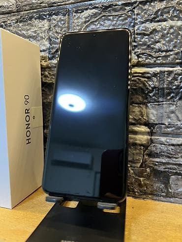 Car Electronics: HONOR 90 – 12 GB RAM + 512 GB ROM - Ekran: 6.7" AMOLED, rezolucija — 2