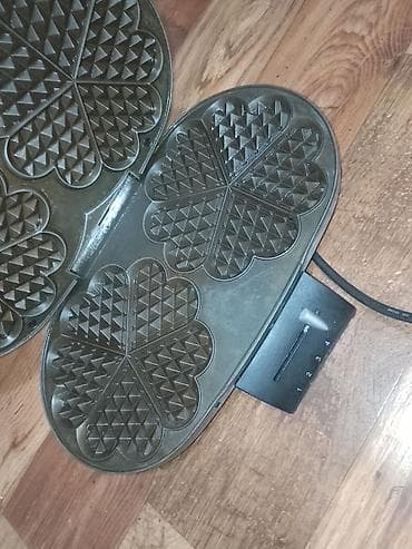 pica pec na plin: Aparat za galete- bakin kolac DVOSTRUKI je potpuno ispravan, u dobrom — 6