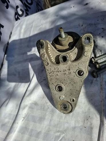 NOSAC MOTORA 1.2 6V 12V ZA VOLKSWAGEN POLO OD 2001. DO 2009. GOD. | na lalafo.rs NOSAC MOTORA 1.2 6V 12V ZA VOLKSWAGEN POLO OD 2001. DO 2009. GOD. |