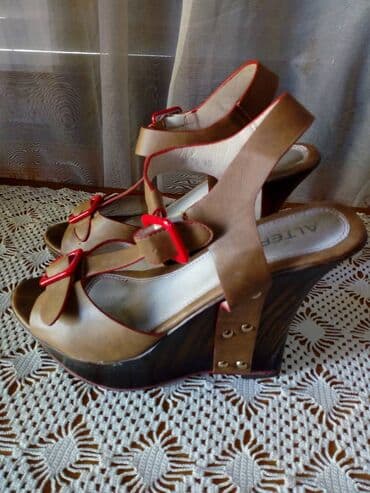 Sandale: Sandale, 40