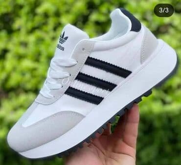 daihman obuca za zene: Adidas, color - Multicolored — 1