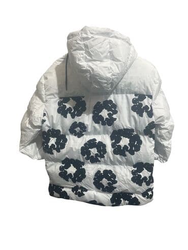 S,m,l,xl,2xl
8500 — 3