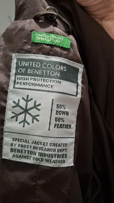 feedback kaputi: Dve ženske jakne/kape za hladno vreme 1) United Colors of Benetton — 2