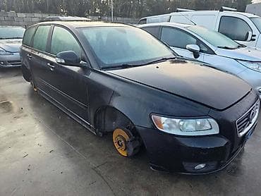 Kompletan auto u delovima: VOLVO V50 2010. GOD. - KOMPLETAN AUTO U DELOVIMA | Volvo V50 2 — 1