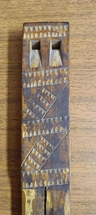 muzicki instrumenti: Drvena dvostruka frula/duvački instrument sa ručnom rezbarijom — 1