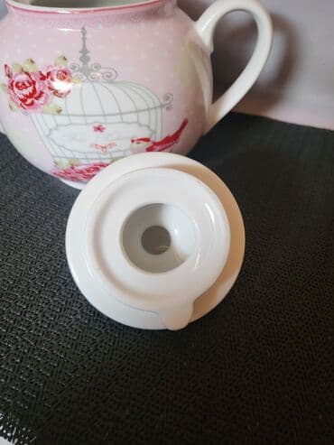 porcelanske solje za caj: Bokal nov,vintaz porcelanski. Nov bokal. Visina. 12cm — 10