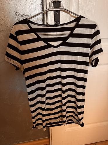 majice lee cooper: Majica lagana 
Odgovara i S i M velicini univerzalna — 1