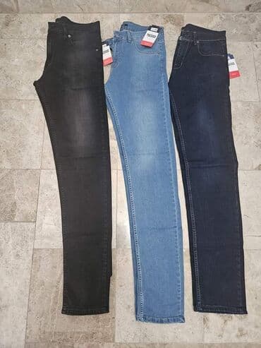 Farmarice TOP KVALITET
Produzeni modeli, duzina 36 i 38
Brojevi 40 na lalafo.rs Farmarice TOP KVALITET
Produzeni modeli, duzina 36 i 38
Brojevi 40