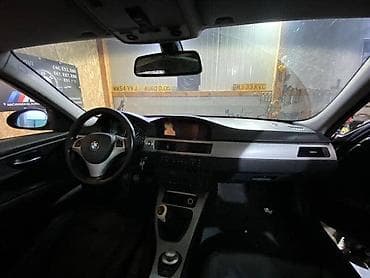 goodyear gume: TABLA SA OTVOROM ZA NAVIG E9X ZA BMW SERIJA 3 OD 2005. DO 2010. GOD — 3
