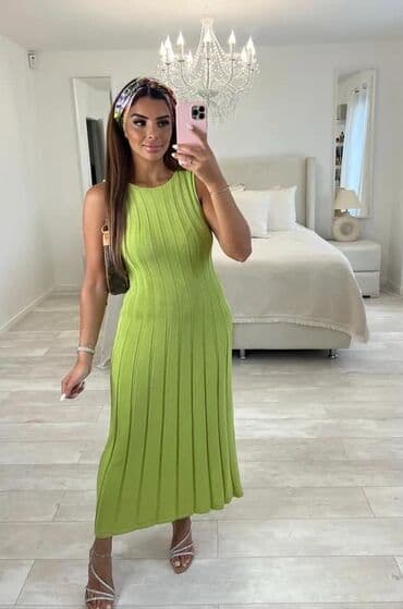 predivne haljine: Savrsene trikotazne haljine
Predivne boje
Cena: 2.500 dinara — 2