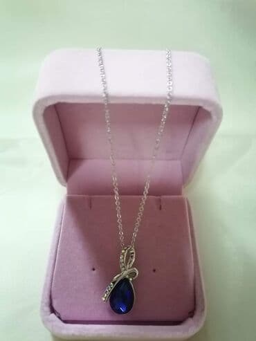 srebrna ogrlica sa krsticem: 800 — 2