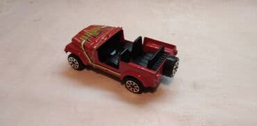 delovi za maketu fice: Burago Jeep Wrangler 1:43 China,fali staklo — 3