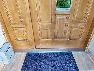 polovne kožne garniture: Hrastova vrata — 4