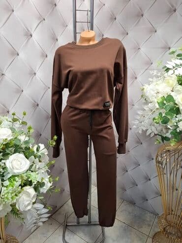 Sweatsuit Sets: Fashion, One size, Single-colored, color - Brown — 1