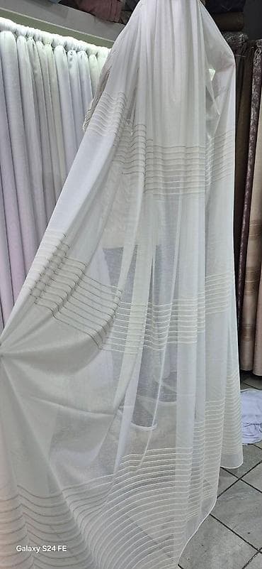 posteljina po meri: Poluprozirne zavese – bela i krem varijanta, sa tkanoj prugom/dekorom — 3