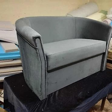 03. Fotelja, model POTKOVICA fotelja 10200din dvosed 15000 din na lalafo.rs 03. Fotelja, model POTKOVICA fotelja 10200din dvosed 15000 din