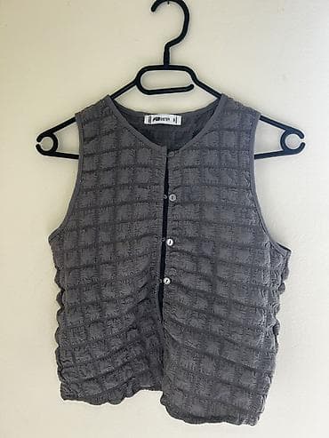 barbour jakne: Siva ženska prsluk/bolero bez rukava brenda Faster, veličina S. Model — 1