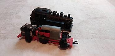 Piko lokomotiva HO za delove motor ispravan Stanje predmetaPotrebna