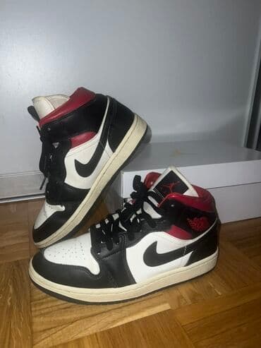 bele jordanke: Patike, Air Jordan — 2