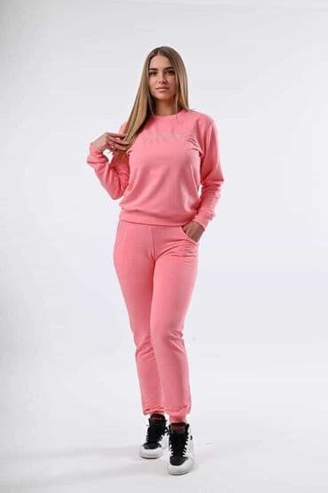 tech fleece zuti: Ženska dukserica žute boje sa dugim rukavima i okruglim izrezom — 4