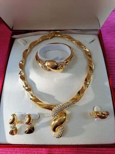 pepco nova varos: Set: Bracelet, Necklace — 6