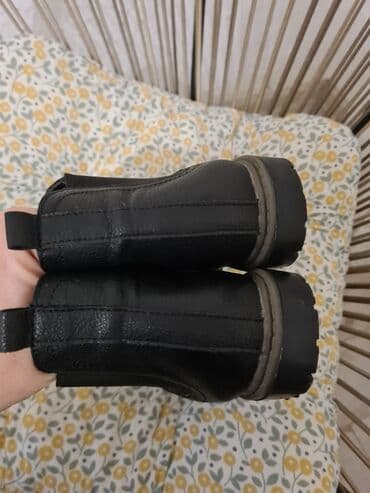 reserved gležnjače: Ankle boots, Size - 29 — 3