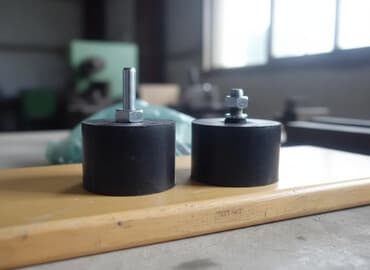 Gumenometalni nosači 70 fi za građevinske mašine 🔩 Gumenometalni na lalafo.rs Gumenometalni nosači 70 fi za građevinske mašine 🔩 Gumenometalni