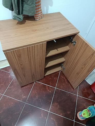 komode za dnevni boravak: -Cipelarnik   se moze izraditi od materijala kao sto su Univer — 4