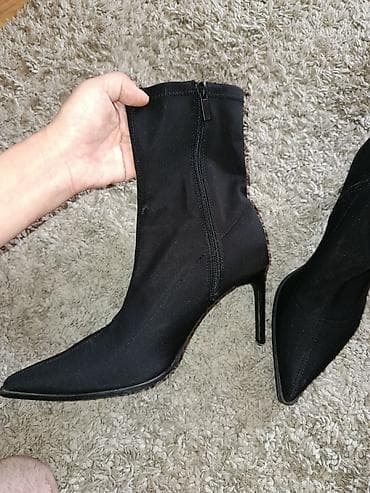 Gležnjače: Crne ženske čizme-čarapice na štiklu - Model: uske “sock boots” do — 2