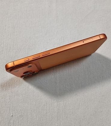 renda za kupus: Apple iPhone u narandžastoj boji – model sa trostrukom zadnjom kamerom — 4