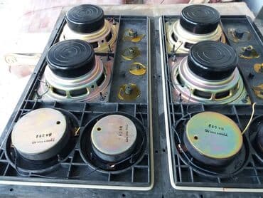 IPod i MP3-plejeri: Saba box 600-delovi -visoki 9 cm; precnik magneta 7 cm; sirina magneta — 4