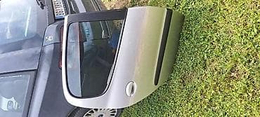 kamera za auto: ZADNJA DESNA VRATA SIVA ZA PEUGEOT 206 | imam sve delove za peugeot — 1