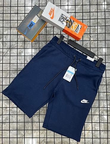 pull and bear dzemperi: Bermude i šortsevi Nike, bоја - Crna — 3