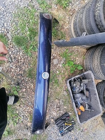 Duga svetla sa limom Fiat Multipla. Nabavka novih delova za sve tipove at lalafo.rs Duga svetla sa limom Fiat Multipla. Nabavka novih delova za sve tipove