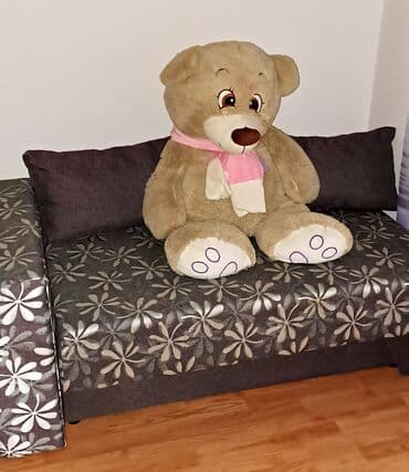 krevetac za bebe 5 u 1: Kauč na razvlačenje sa udobnim jastucima, idealan za male prostore ili — 1
