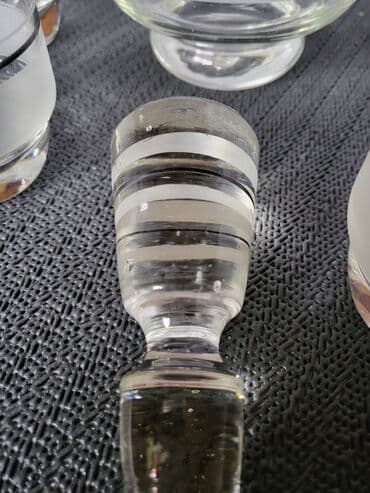 swarovski case za vino cena: Servis nov paracinsko staklo 70te za vino. Servis sve na njemu odsjaj — 14
