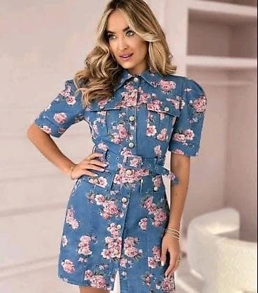 parka s: Džins haljina sa cvetnim printom
3100 dinara
Velicine s m i l — 3