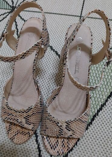 c a torbice: Sandals, Opposite, 37 — 1
