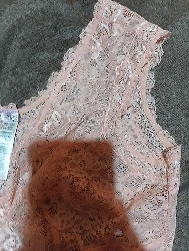 helanke 8: Čipkani bodi Esmara – roze - Brend: Esmara (etiketa vidljiva na — 4