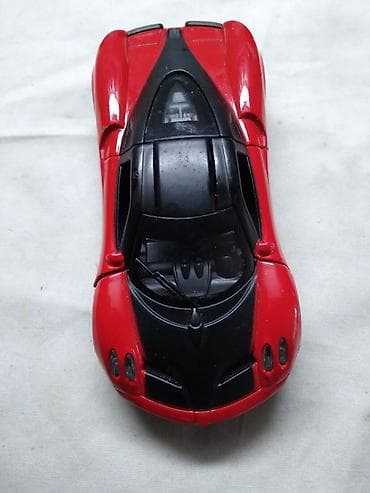 zenske papuce na stiklu: Autic sportski oko 1:43(11,5 cm.) Made in China,otvaraju se — 2