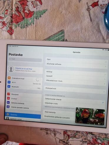 mini klima top shop: IPad Air sa 16GB memorije. Tablet je bele boje i pogodan je za — 8