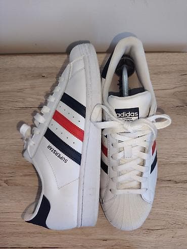 adidas gazelle boot: Adidas Superstar patike – klasičan model sa školjkastim vrhom. Ug — 4